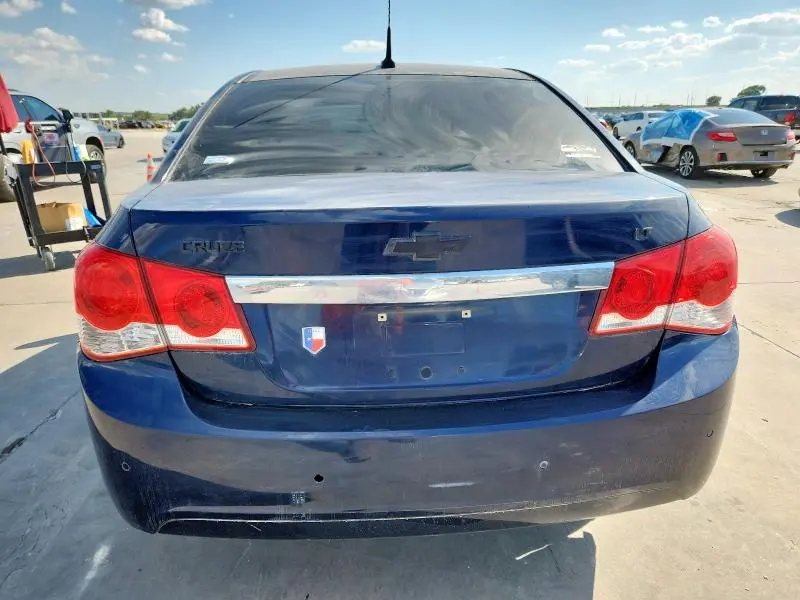 2011 CHEVROLET CRUZE LT  
