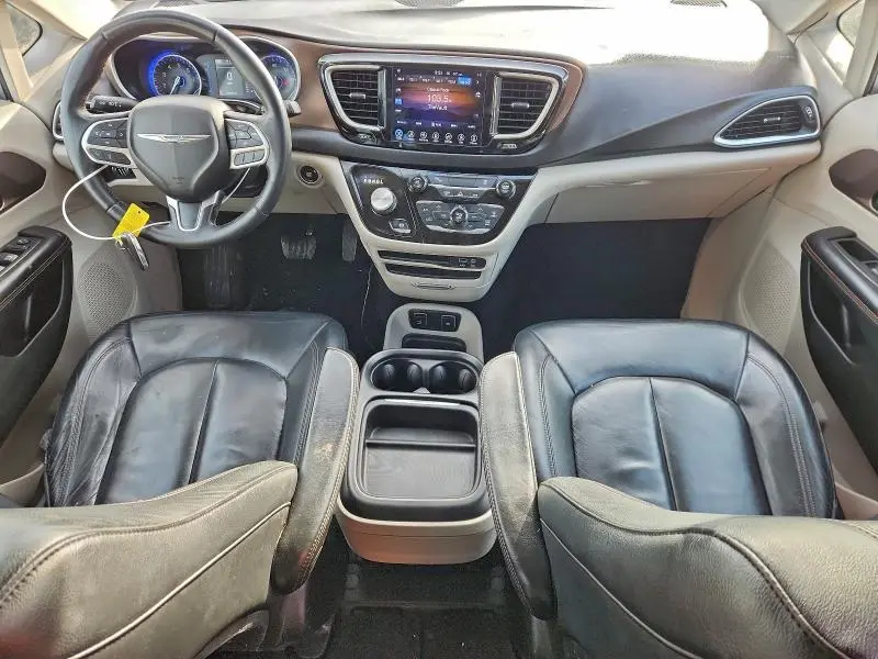 2017 CHRYSLER PACIFICA TOURING L  