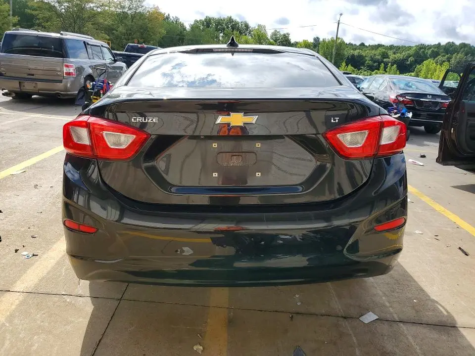 2019 CHEVROLET CRUZE LT  