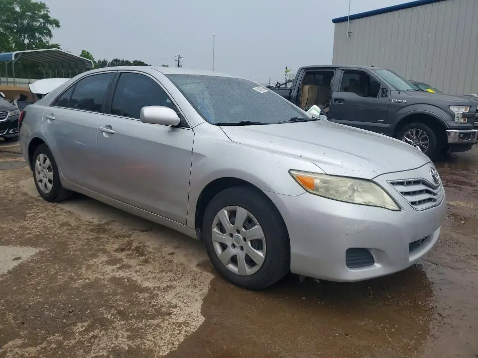 2010 TOYOTA CAMRY LE  