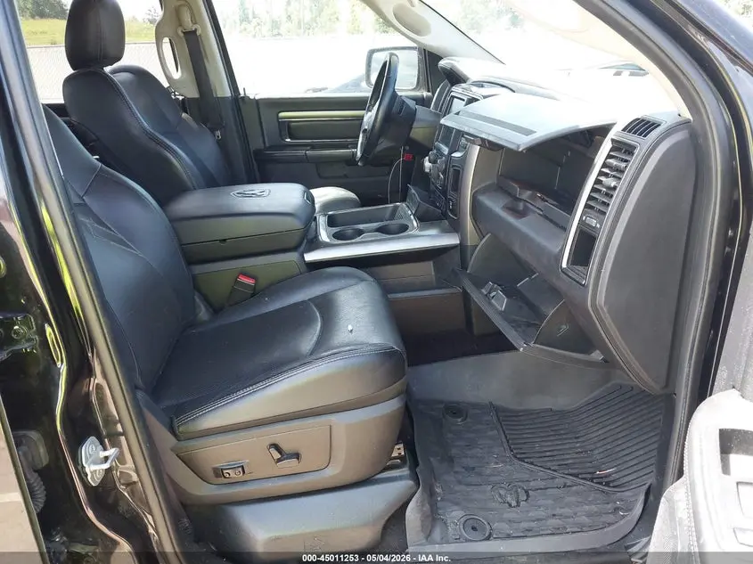 2017 RAM 1500 SPORT  4X2 5'7 BOX