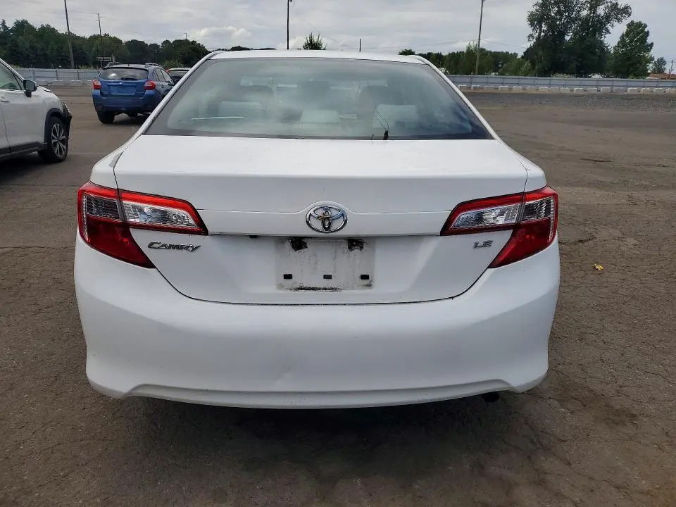 2014 TOYOTA CAMRY LE  