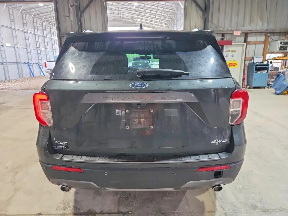 2022 FORD EXPLORER XLT  