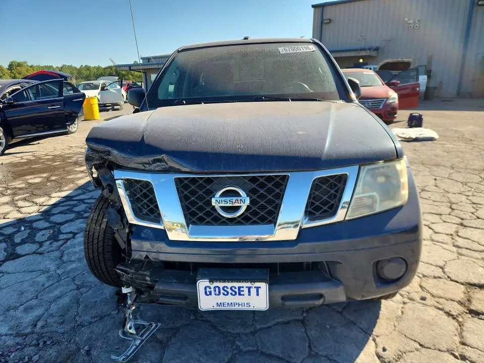 2016 NISSAN FRONTIER SV  