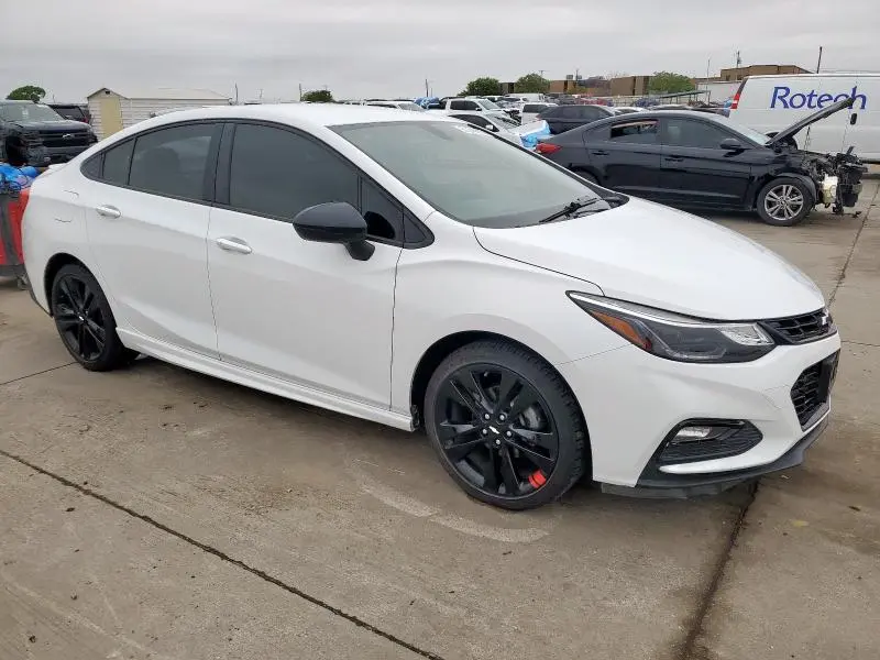 2018 CHEVROLET CRUZE LT