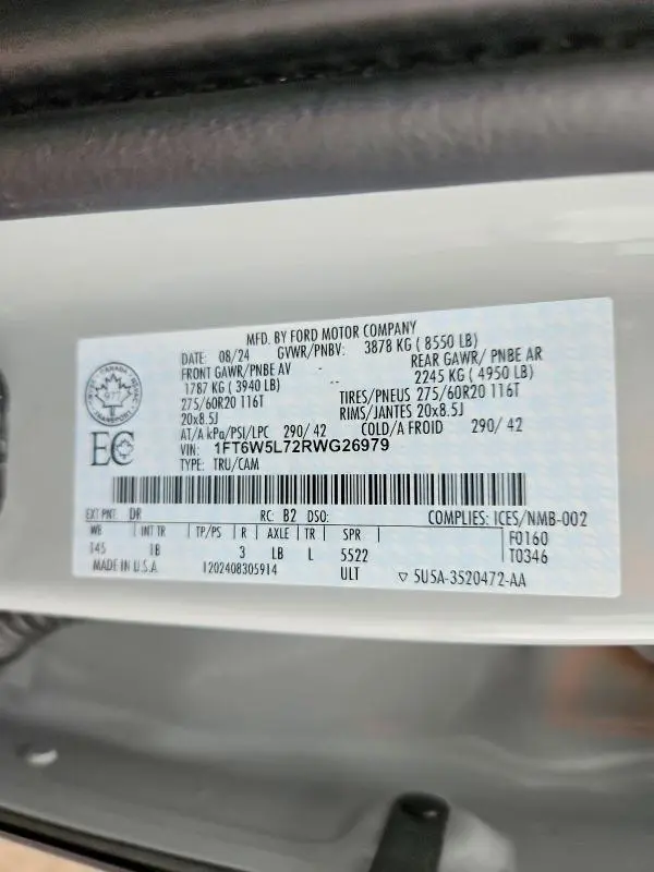 2024 FORD F150 LIGHTNING LARIAT  