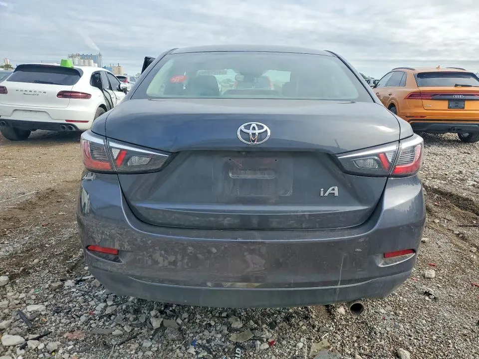 2018 TOYOTA YARIS IA BASE  