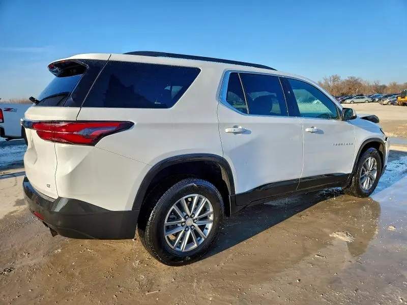 2023 CHEVROLET TRAVERSE LT  
