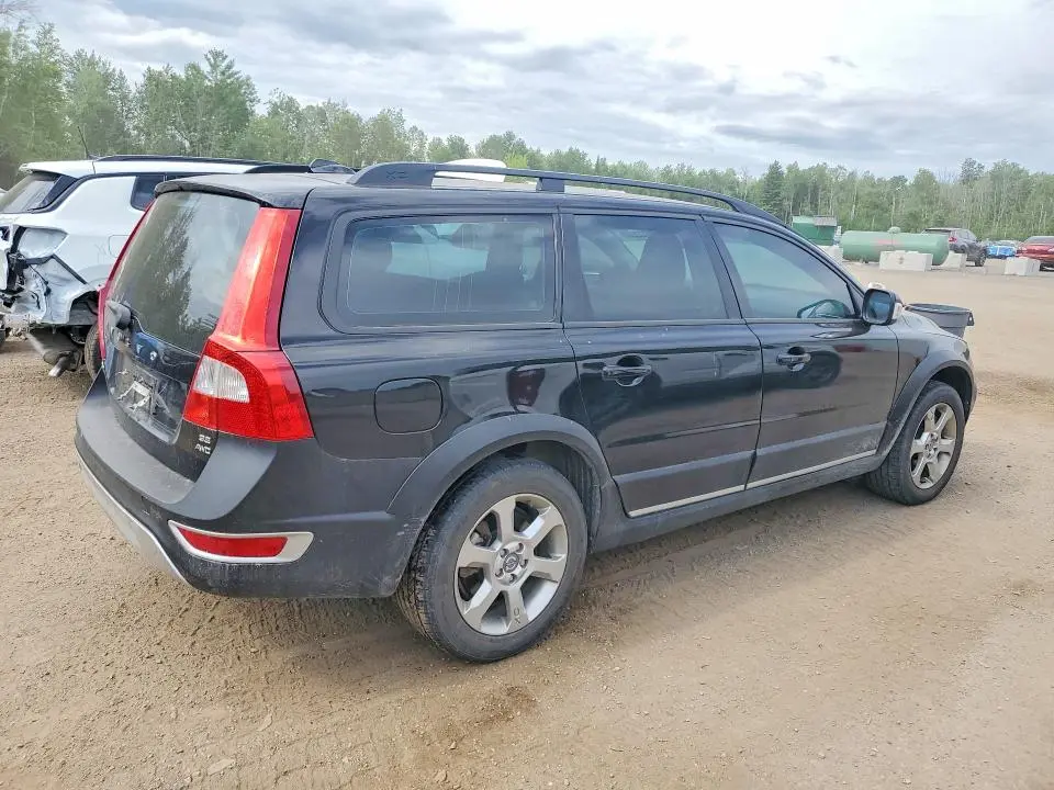 2010 VOLVO XC70 3.2  