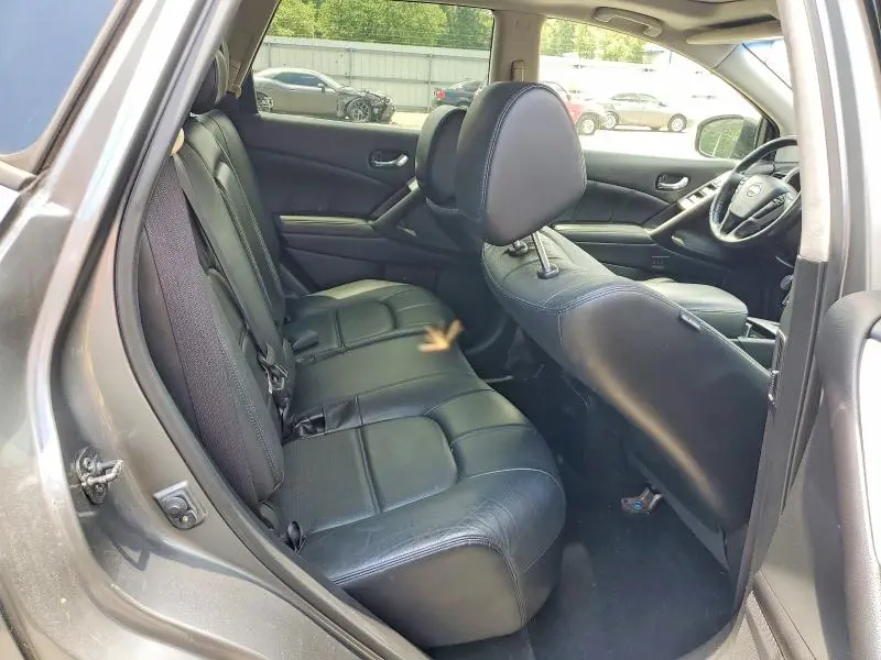 2013 NISSAN MURANO S  