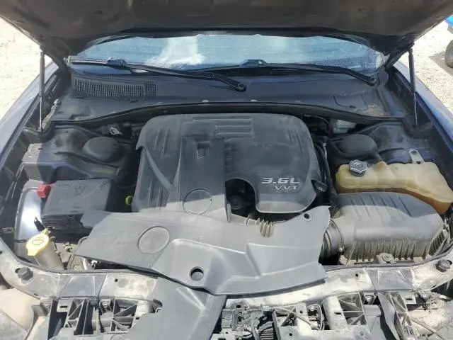 2012 DODGE CHARGER SE  