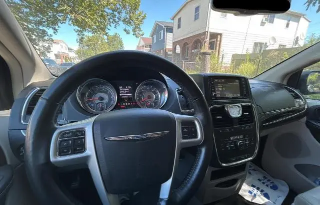 2015 CHRYSLER TOWN & COUNTRY TOURING  