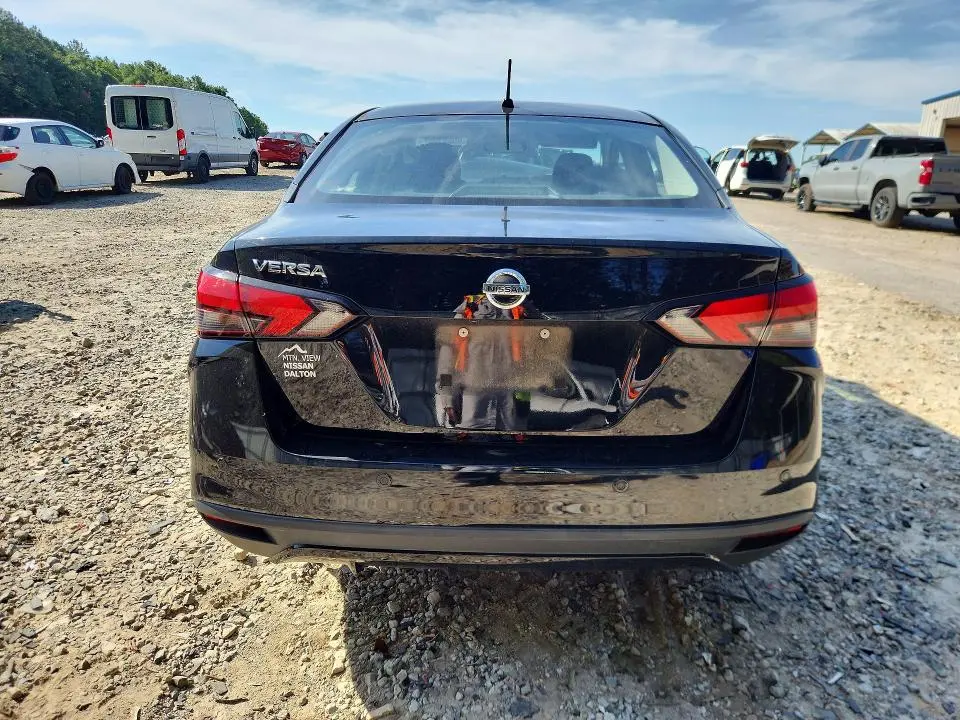 2020 NISSAN VERSA S  
