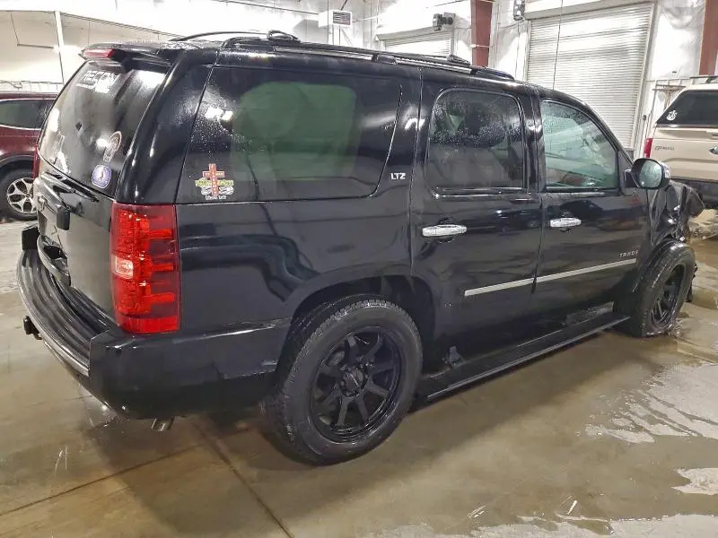 2013 CHEVROLET TAHOE K1500 LTZ  
