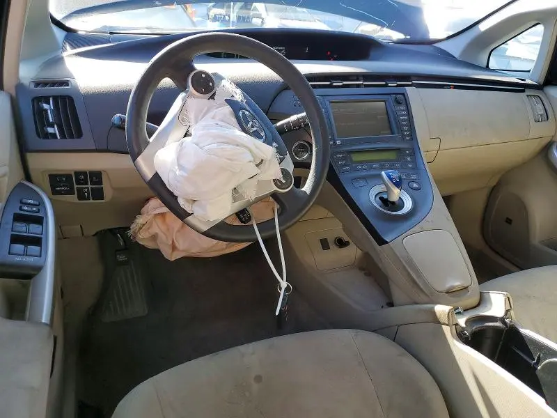 2011 TOYOTA PRIUS THREE  