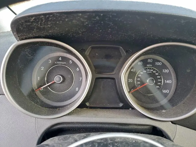 2012 HYUNDAI ELANTRA   