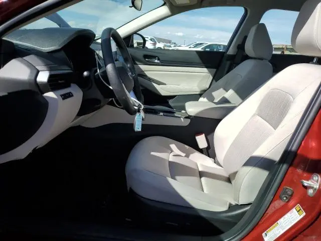 2024 NISSAN ALTIMA SV  