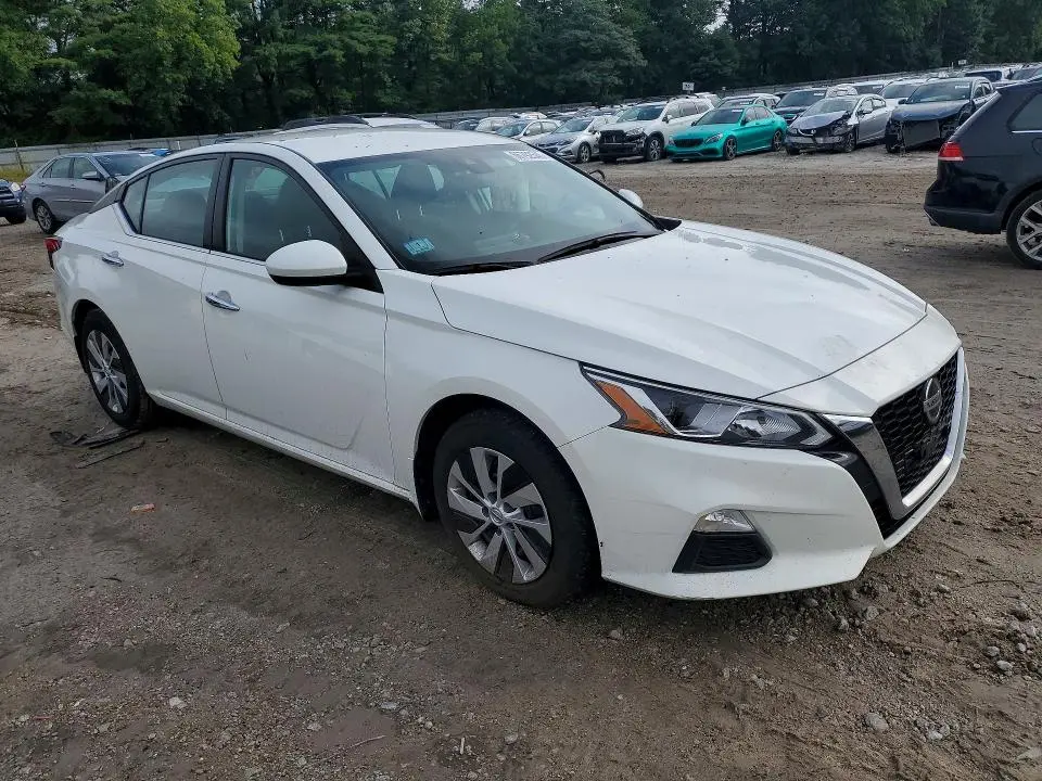 2021 NISSAN ALTIMA S  