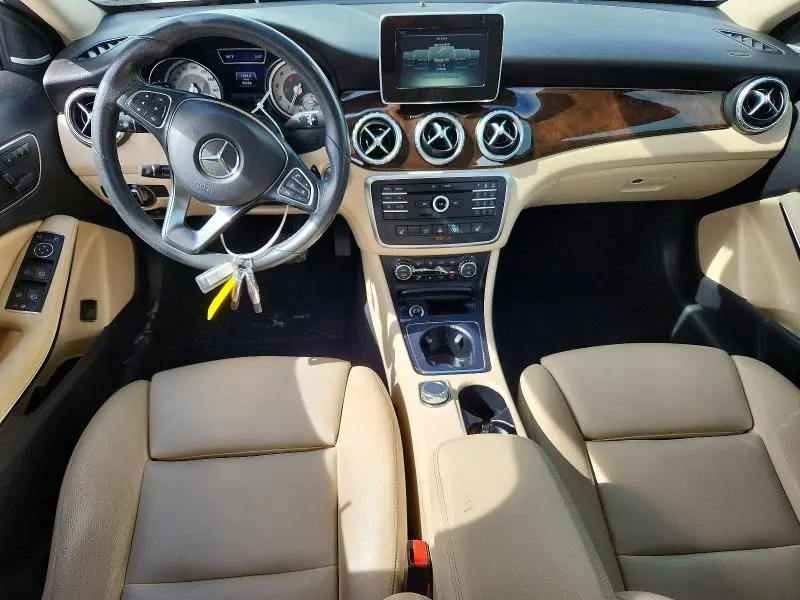 2017 MERCEDES-BENZ GLA 250  