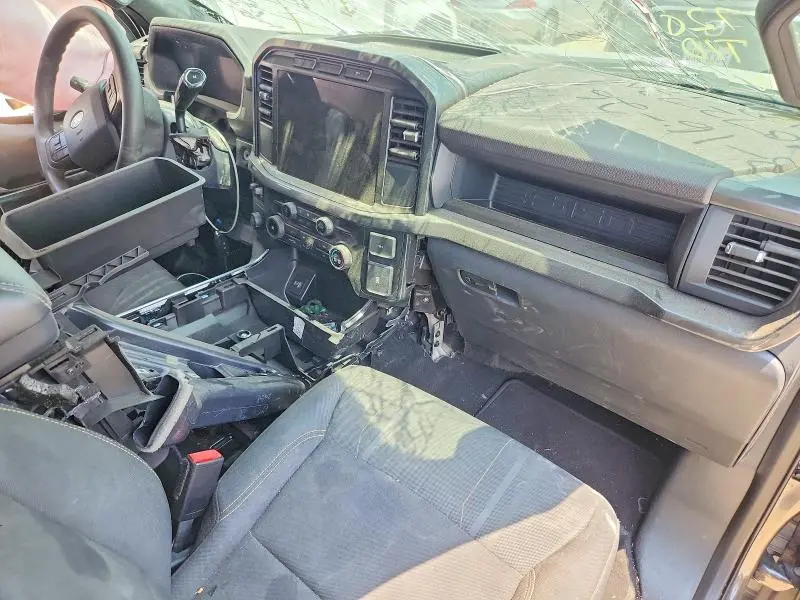 2024 FORD F150 STX  