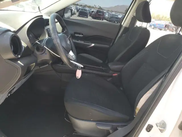 2022 NISSAN KICKS SV  