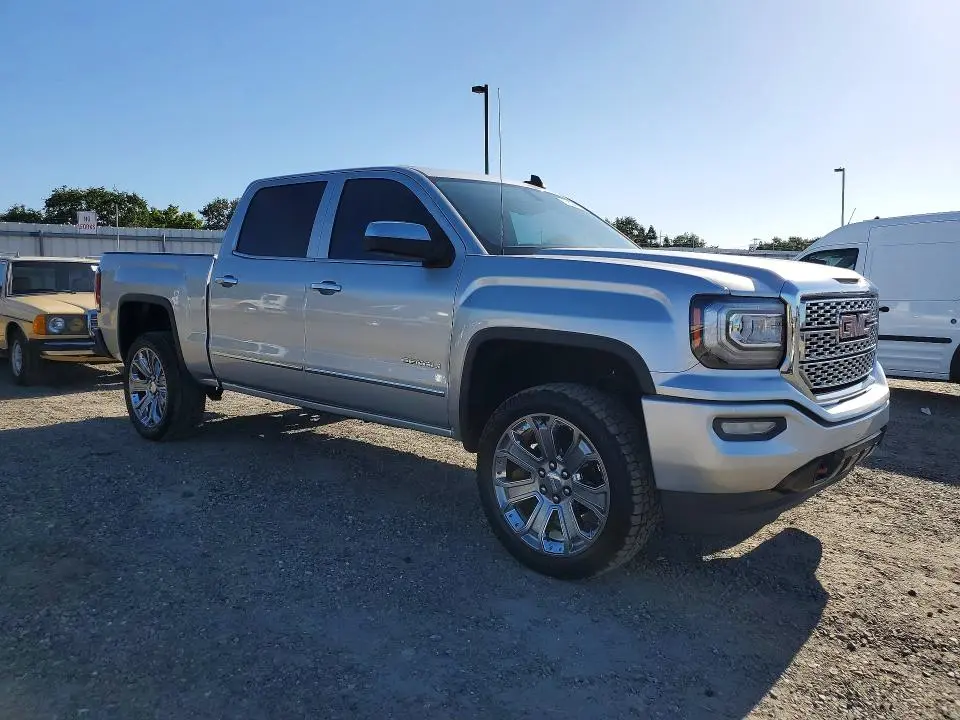 2018 GMC SIERRA K1500 SLT  