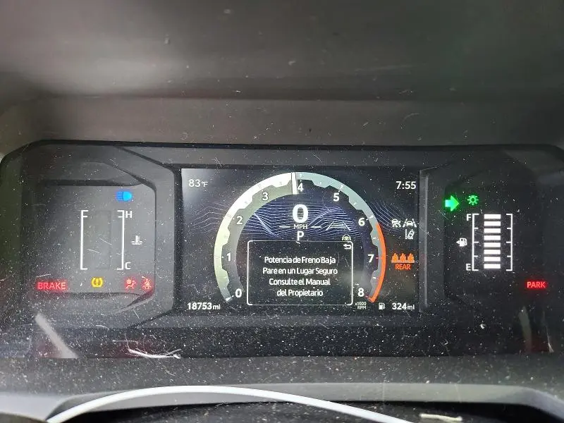 2025 TOYOTA TACOMA SR5  