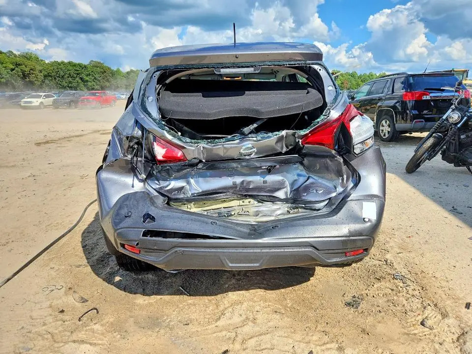 2020 NISSAN KICKS SV  