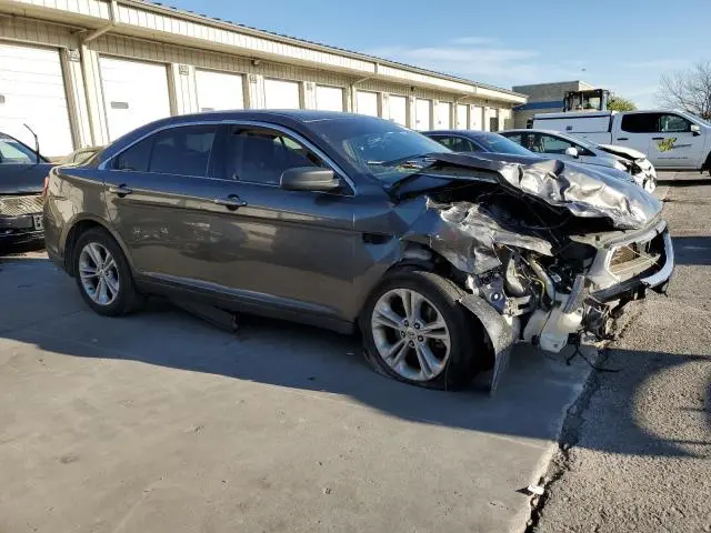 2015 FORD TAURUS SE  