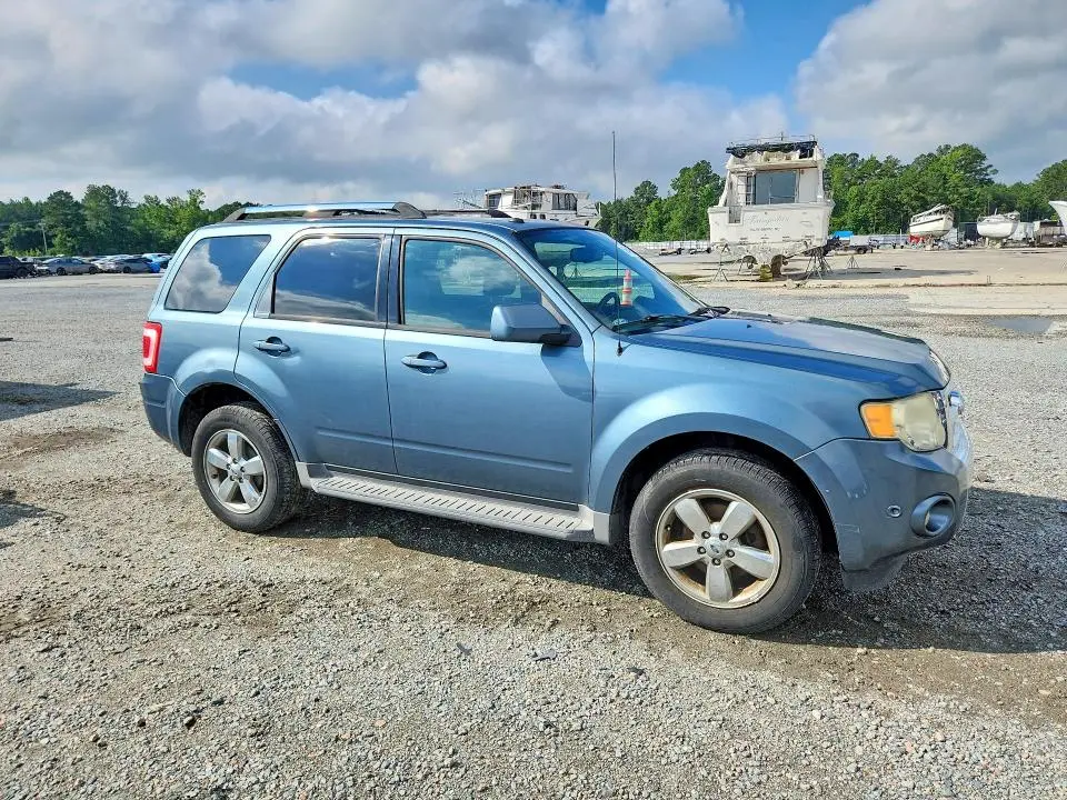2011 FORD ESCAPE LIMITED  