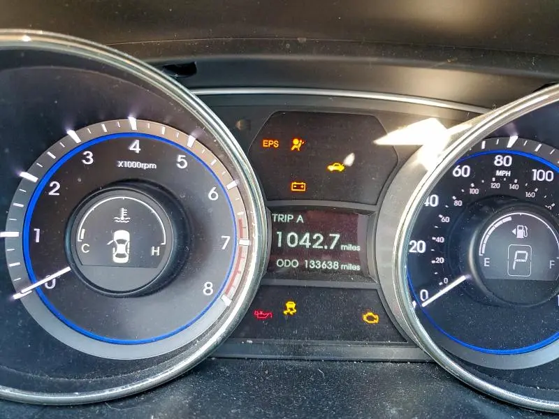 2011 HYUNDAI SONATA GLS  