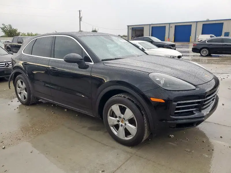 2022 PORSCHE CAYENNE   