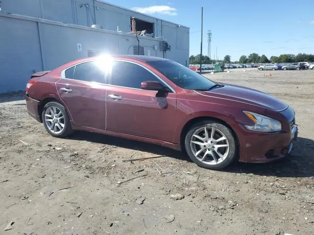 2010 NISSAN MAXIMA S  