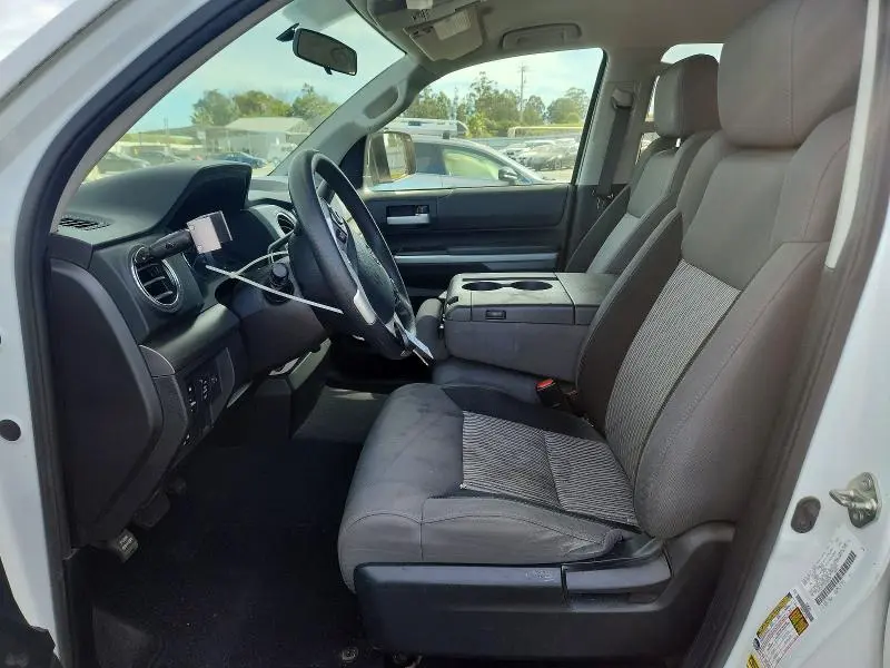2014 TOYOTA TUNDRA SR5  