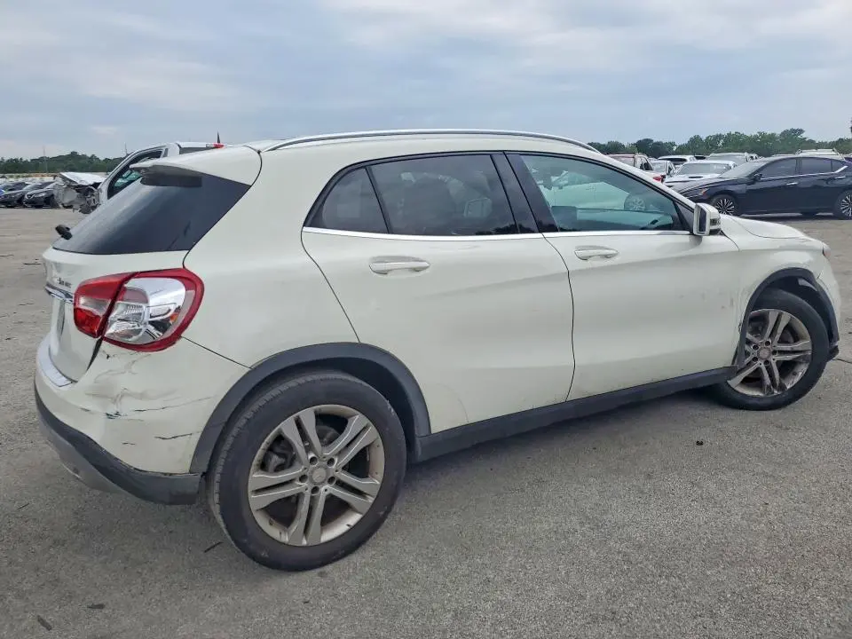 2017 MERCEDES-BENZ GLA 250 4MATIC  