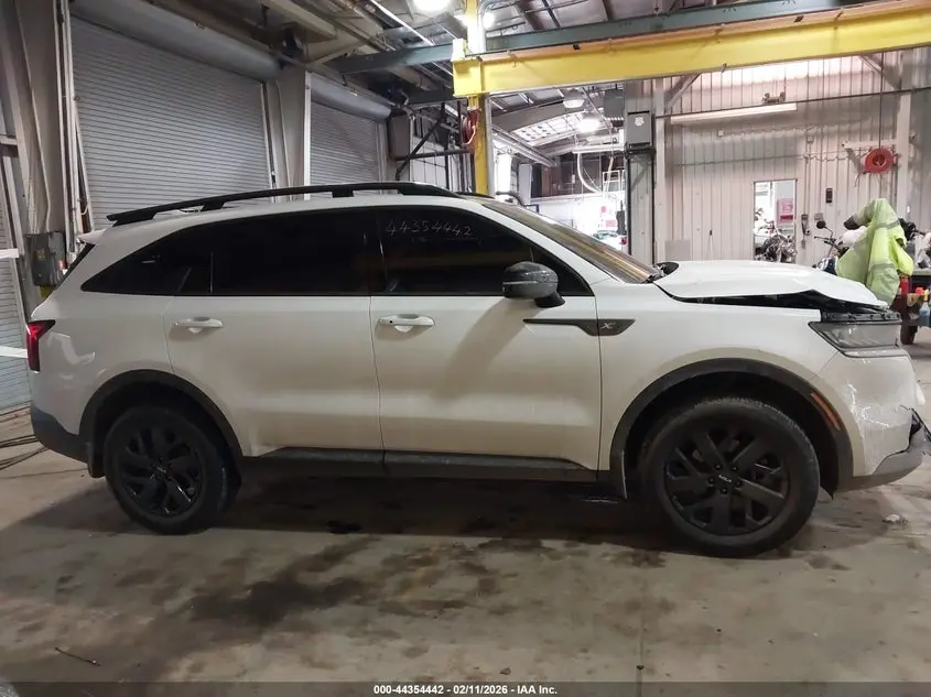 2022 KIA SORENTO X-LINE S