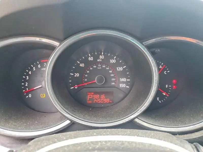 2011 KIA SORENTO LX  
