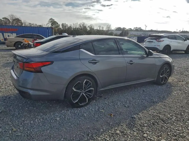 2023 NISSAN ALTIMA SR  