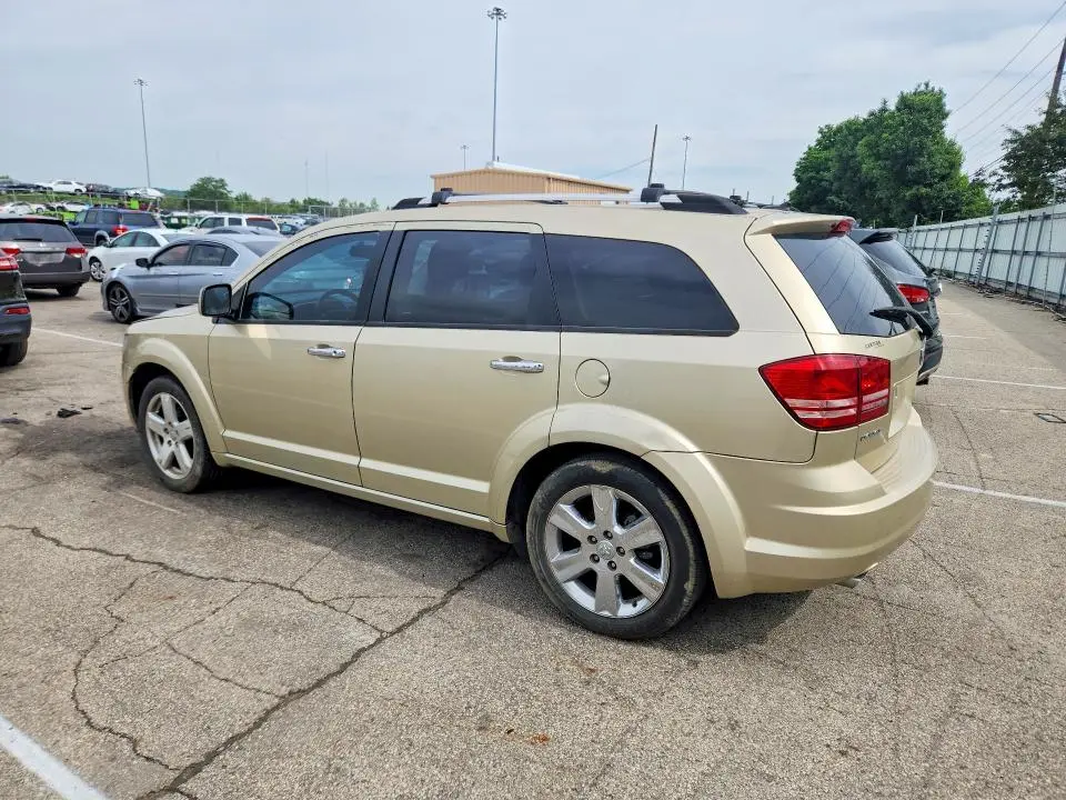 2010 DODGE JOURNEY R  