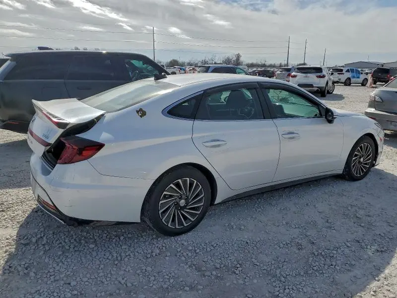 2022 HYUNDAI SONATA HYBRID  