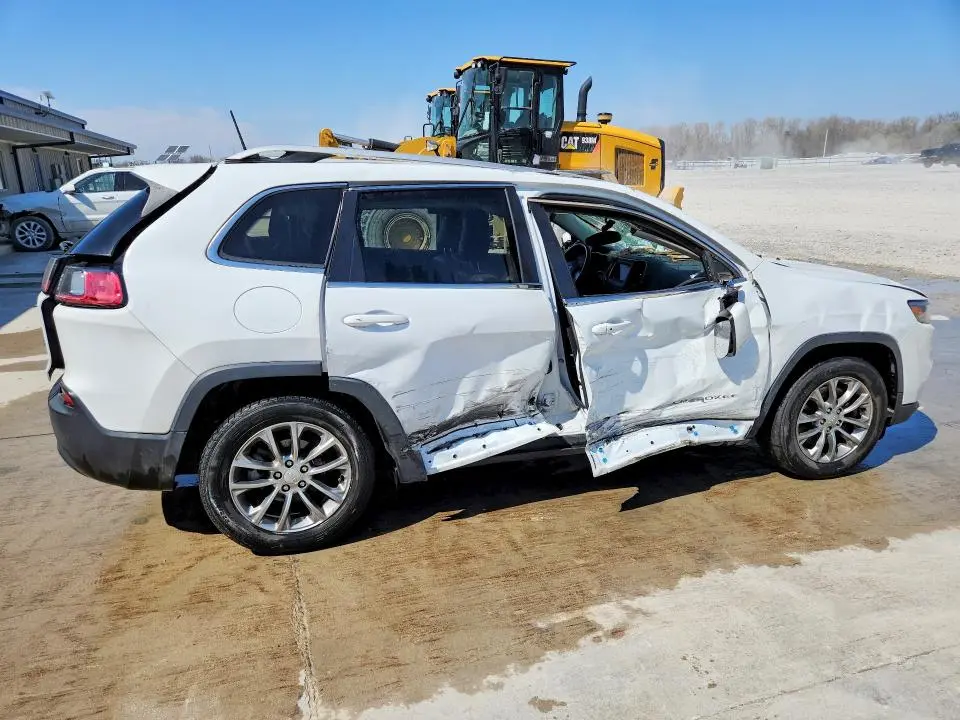 2021 JEEP CHEROKEE LATITUDE PLUS  