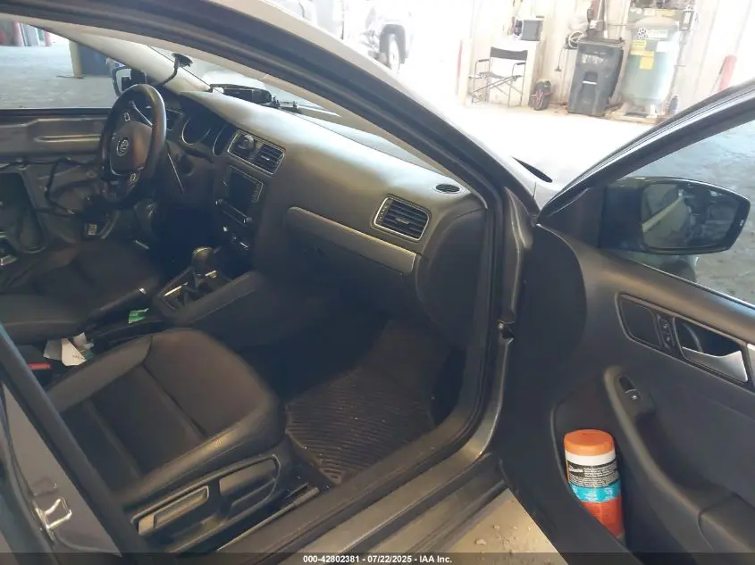 2016 VOLKSWAGEN JETTA 1.4T SE