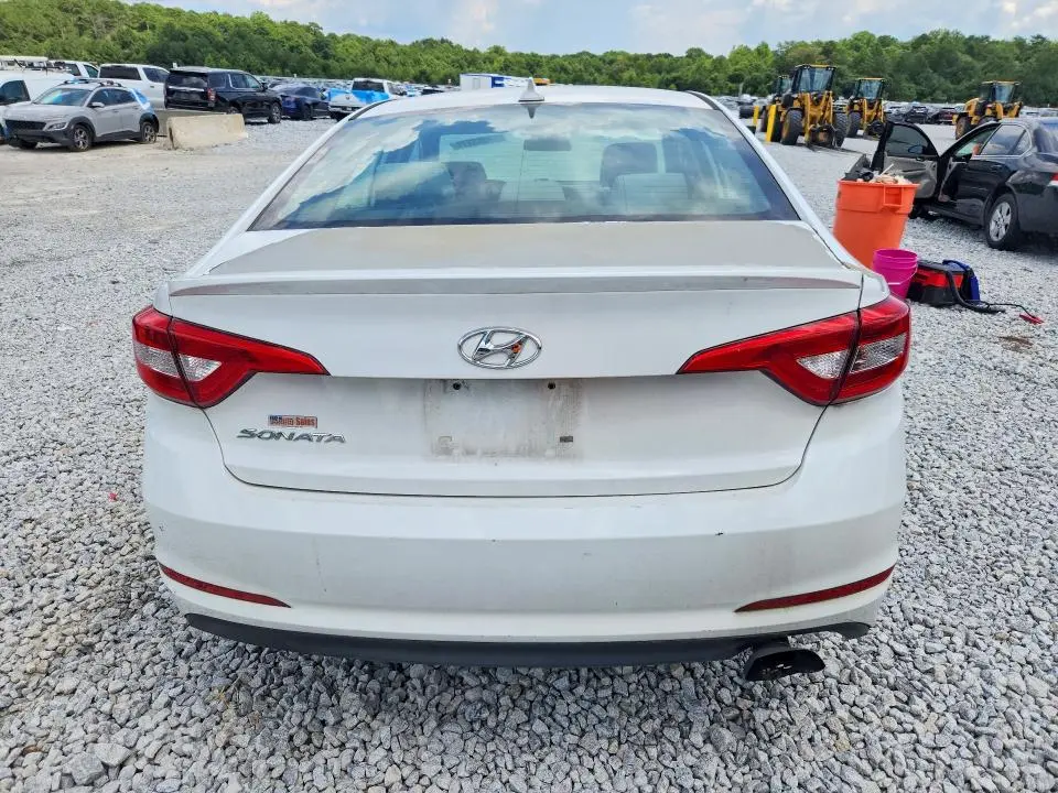 2017 HYUNDAI SONATA SE  
