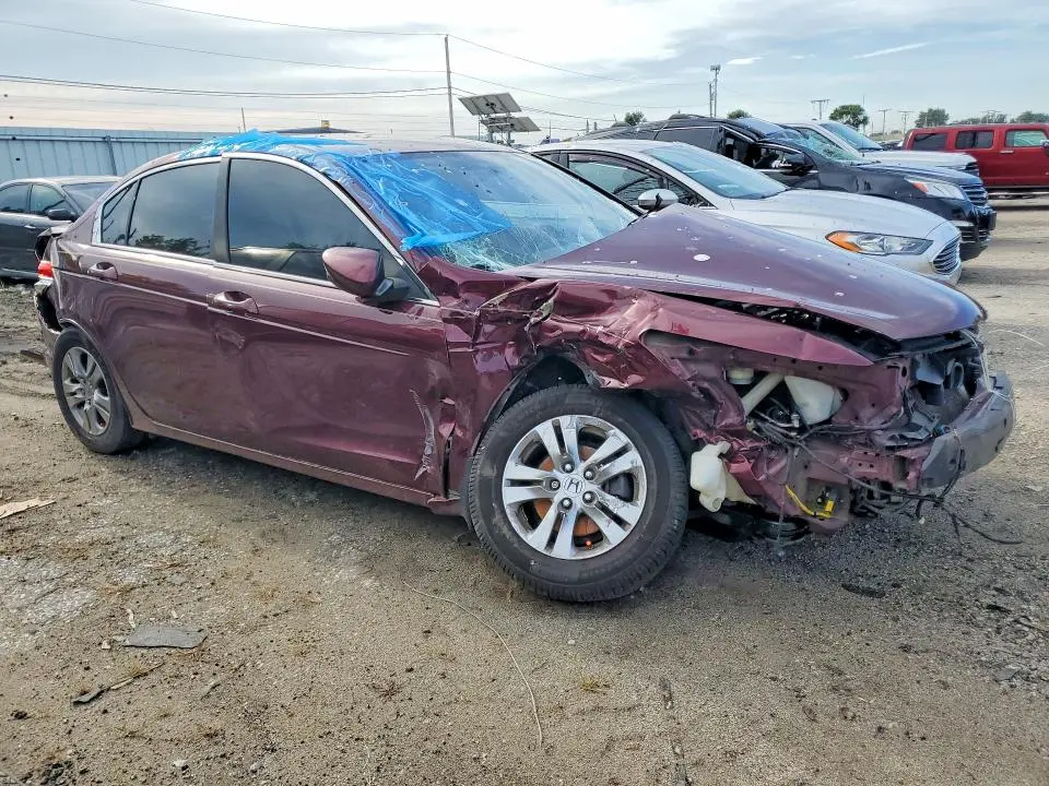 2011 HONDA ACCORD LXP  