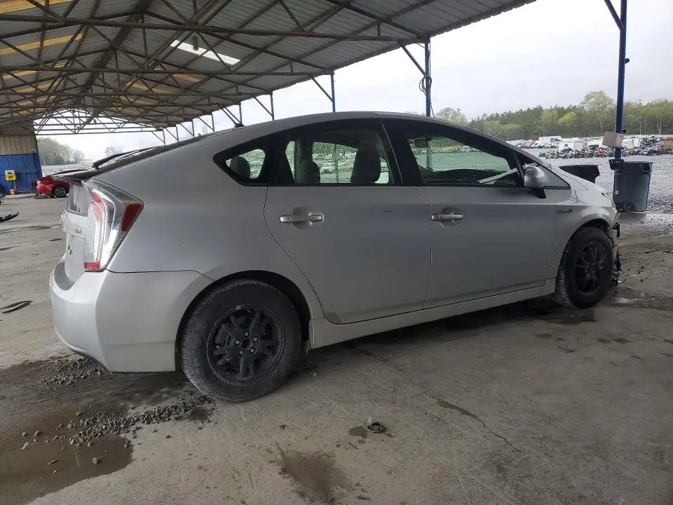 2015 TOYOTA PRIUS TWO  