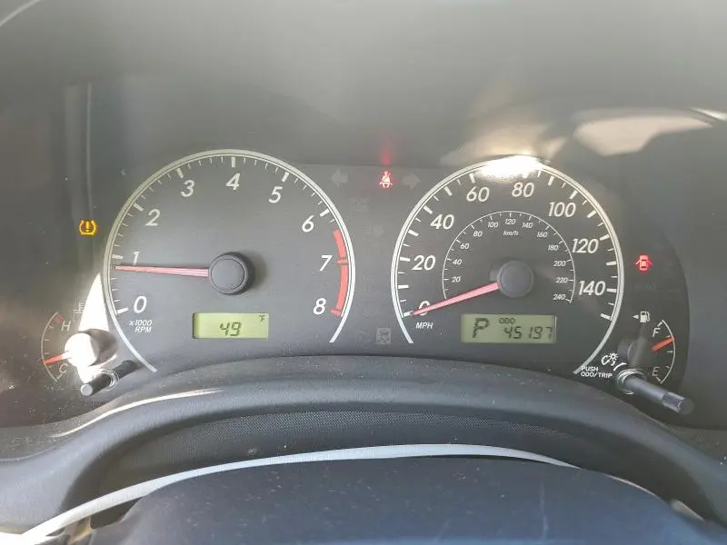 2011 TOYOTA COROLLA BASE  