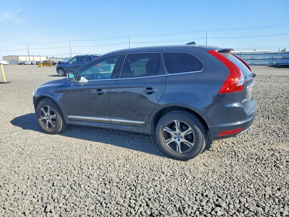 2015 VOLVO XC60 T6 PREMIER+  