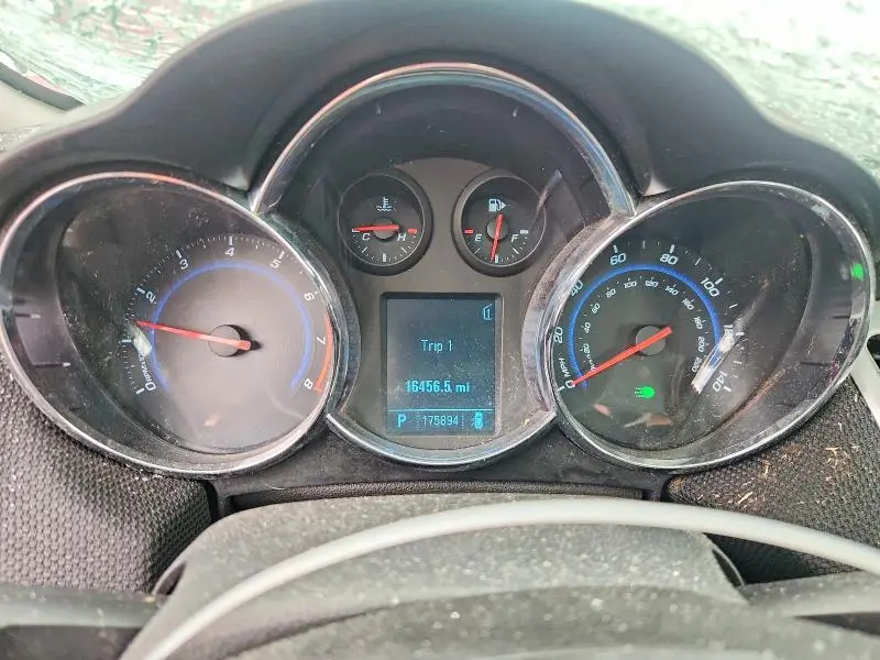 2011 CHEVROLET CRUZE LT  