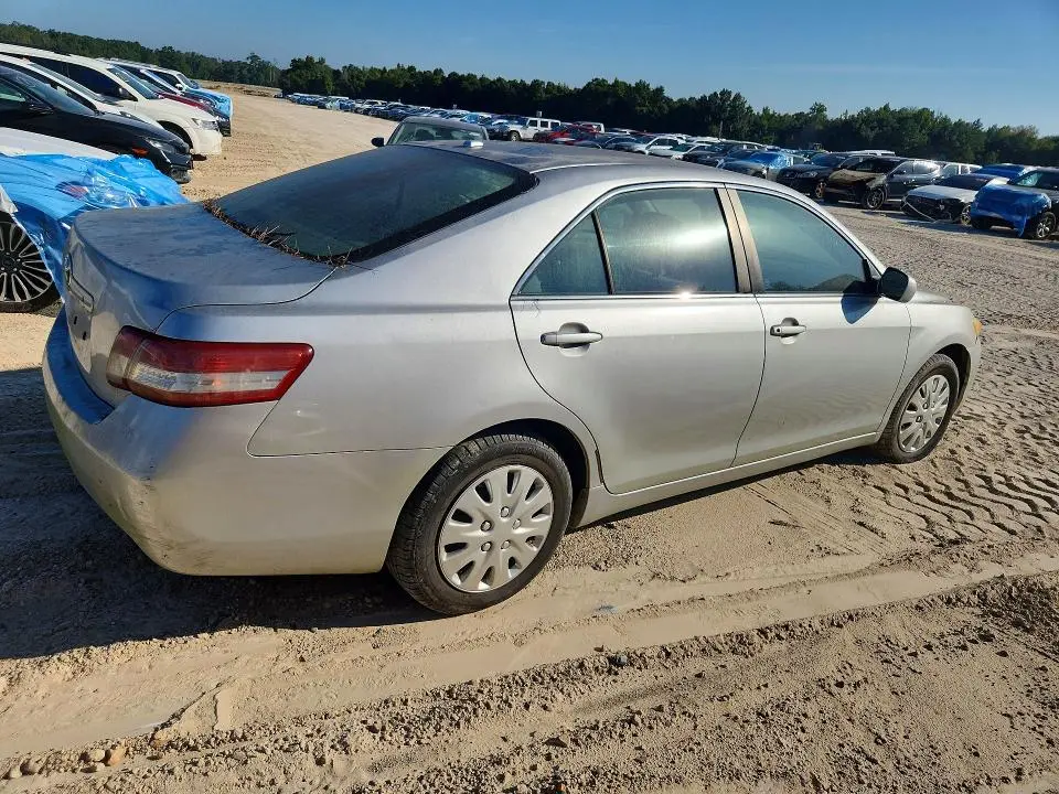 2011 TOYOTA CAMRY BASE  