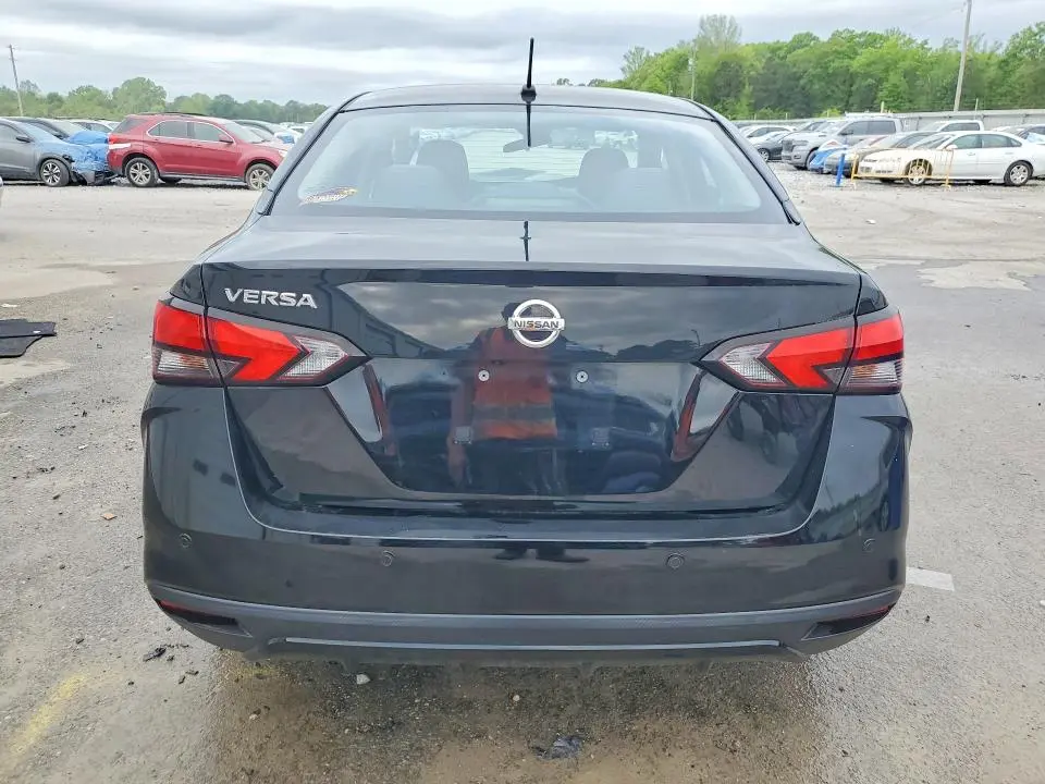 2020 NISSAN VERSA S  